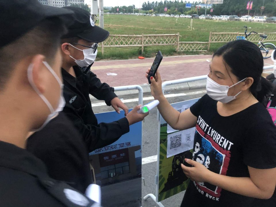 沈阳疫情最新动态下的日常点滴温情